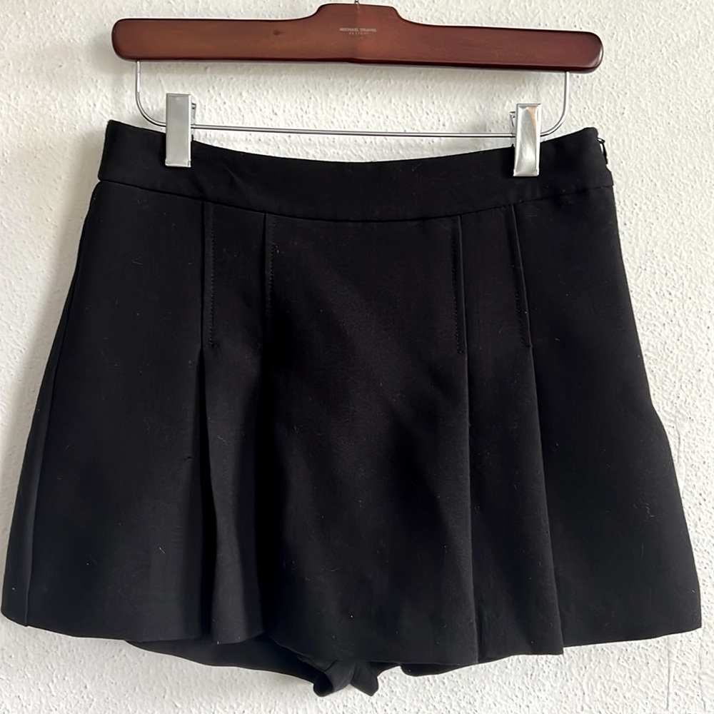 ZARA PLEATED SHORTS - Picture 4 of 7